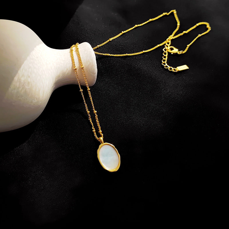 Copper-plated real gold retro emerald green geometric pendant necklace personality irregular shell necklace collarbone chain T68