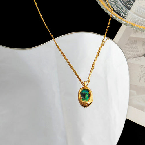 Copper-plated real gold retro emerald green geometric pendant necklace personality irregular shell necklace collarbone chain T68